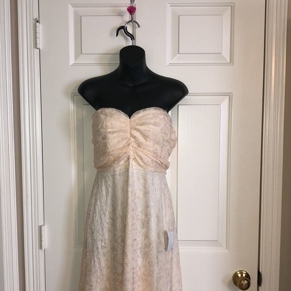 LULU'S Met Your Match Cream Strapless Ruched Maxi Dress NWT - Picture 4 of 6